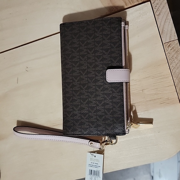 Purse - Picture 2 of 5